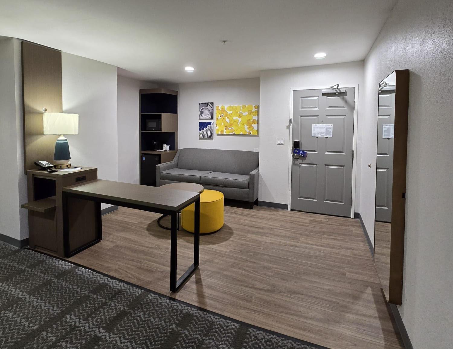 Comfort Inn & Suites Savannah Bagian luar foto