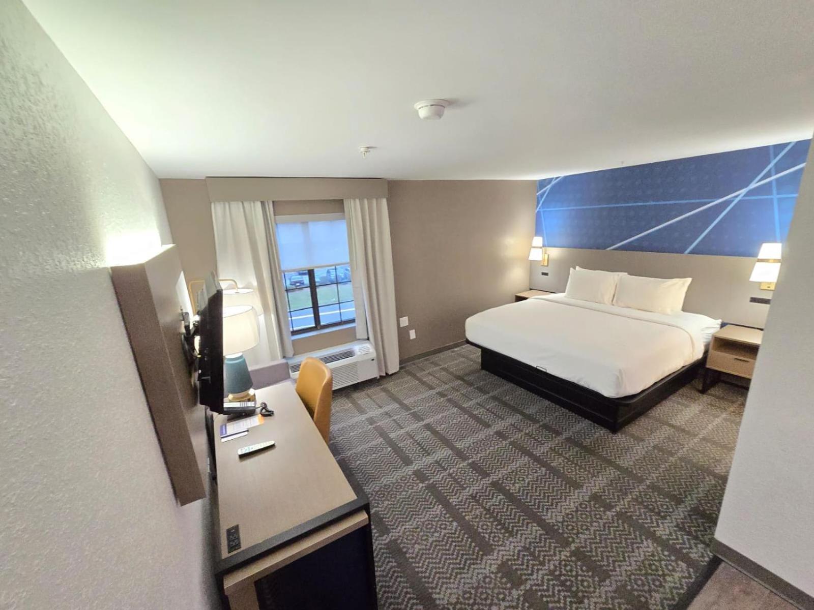 Comfort Inn & Suites Savannah Bagian luar foto