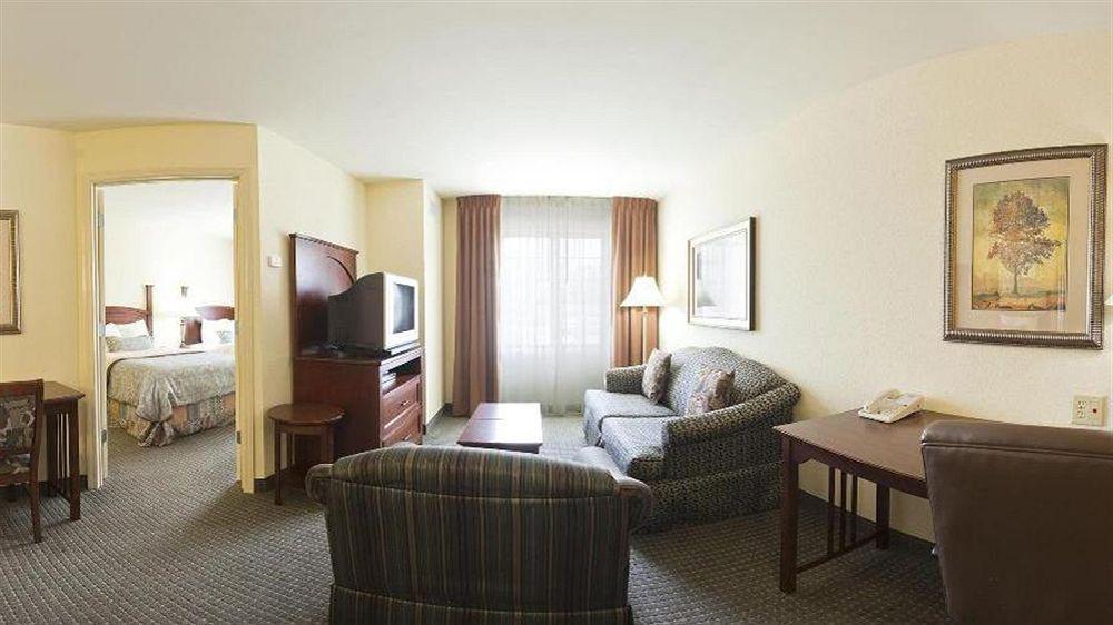 Comfort Inn & Suites Savannah Bagian luar foto